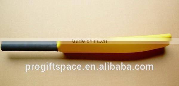 Best sale thick edge custom logo cheap price wood tennis ball cricket bat in black grips for sale made in china