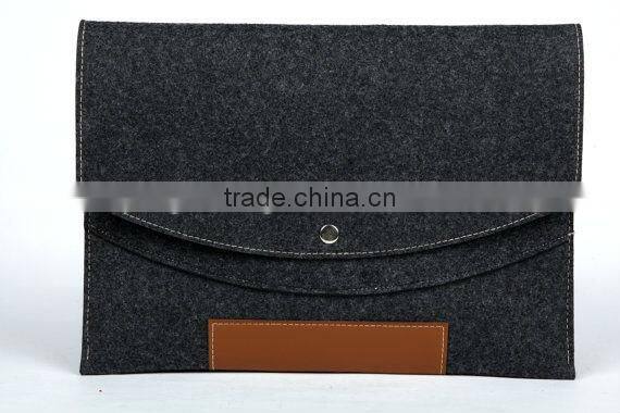 Wool Felt Custom Made Felt Case Sleeve Cover Bag With Strap for Macbook (TM-FT014)