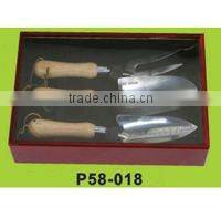 4pcs mental garden tool set with hardwood handle for adult
