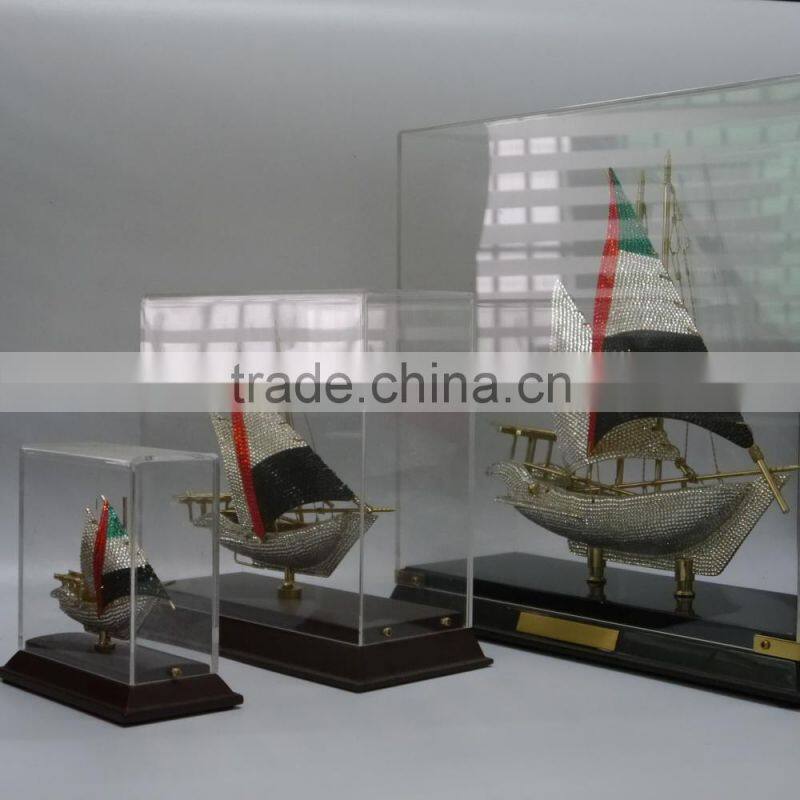 Noble Customized Made metal Arab flag Diamond ship model and dhow For National Day gift