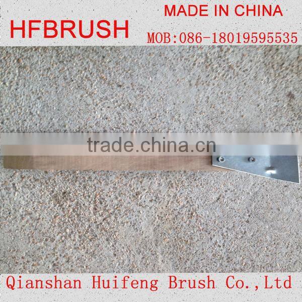 Wooden hand brush with sharp steel