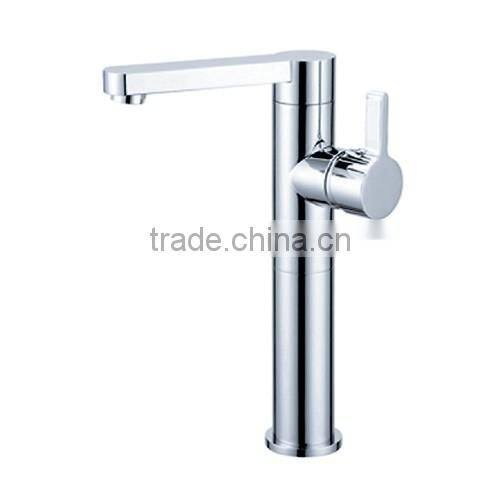 Wall Mounted Bath and Shower Faucet High Quality