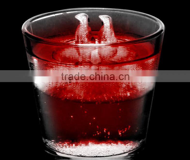 DIY cute penguins& polar ice lattice, silicone ice box.ice maker