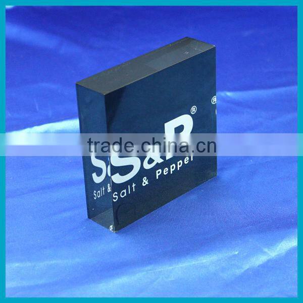 acrylic plaques stand