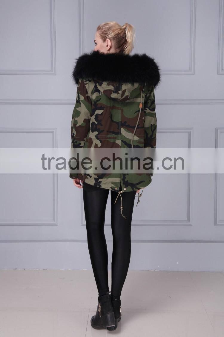 Short pattern camouflage shell black fake fur lining collar winter parka for lady