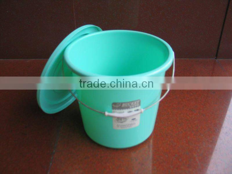 032-039 household plastic bucket with metal handle