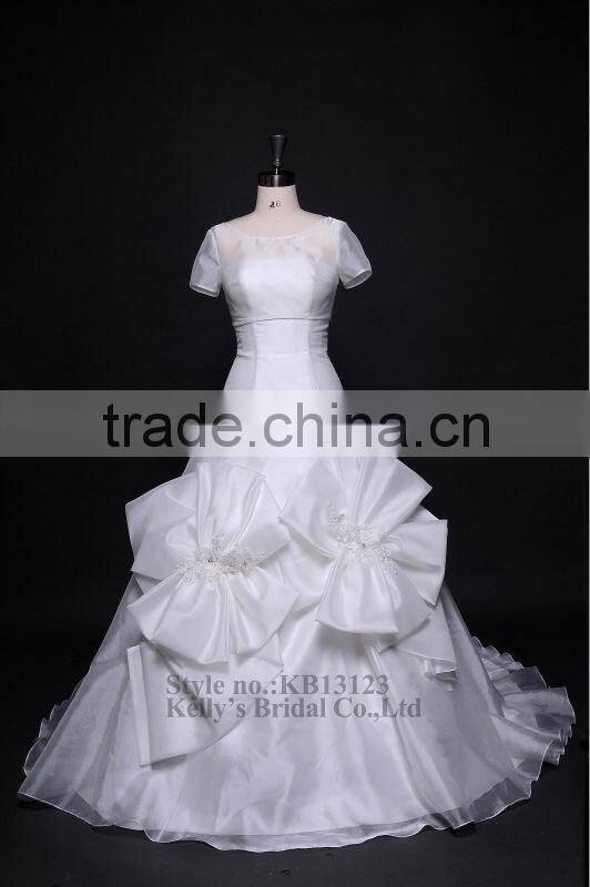 New model hand made flower wedding gown with detachable short sleeve jacke short sleeve jacket