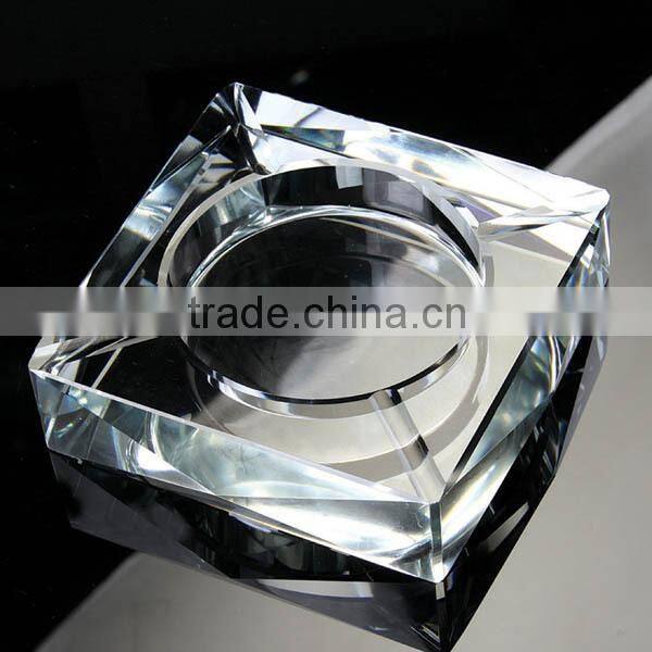 2015 vivid and great in style crystal ashtray