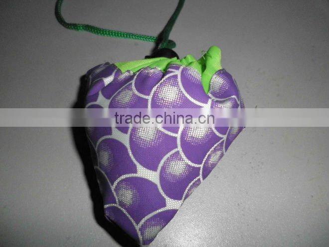 Polyester bag folded with ball