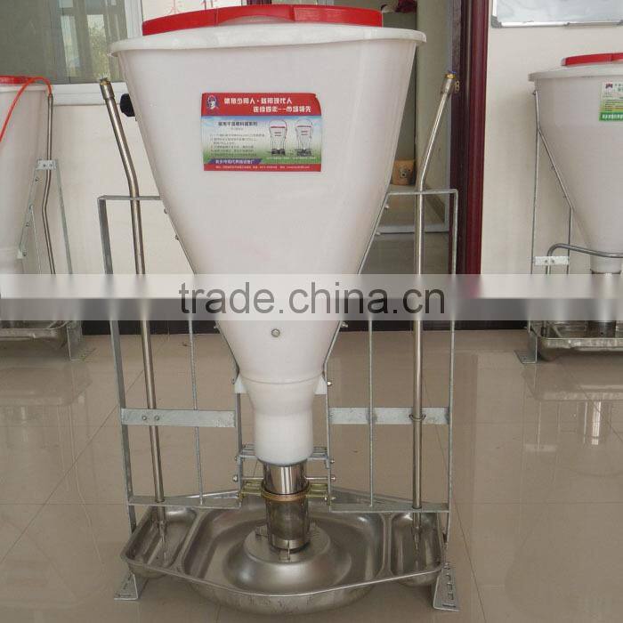 Dry/Wet plastic feeder for finishing Pig Farm