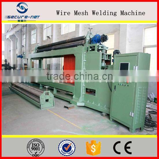 Hexagonal woven wire mesh machine