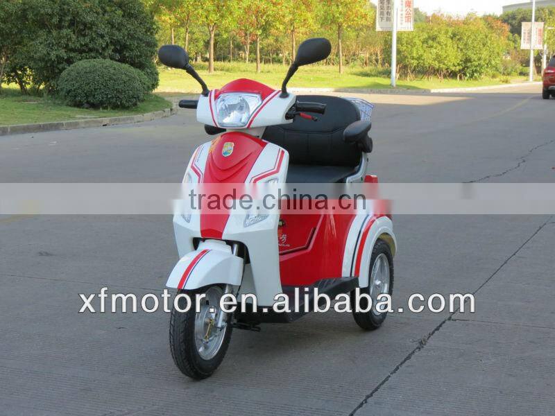 adult pedal tricycle