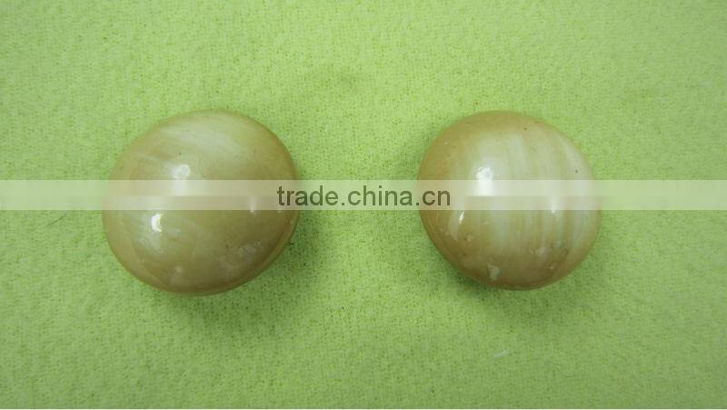 High Quality Pearl Mushroom Resin Button