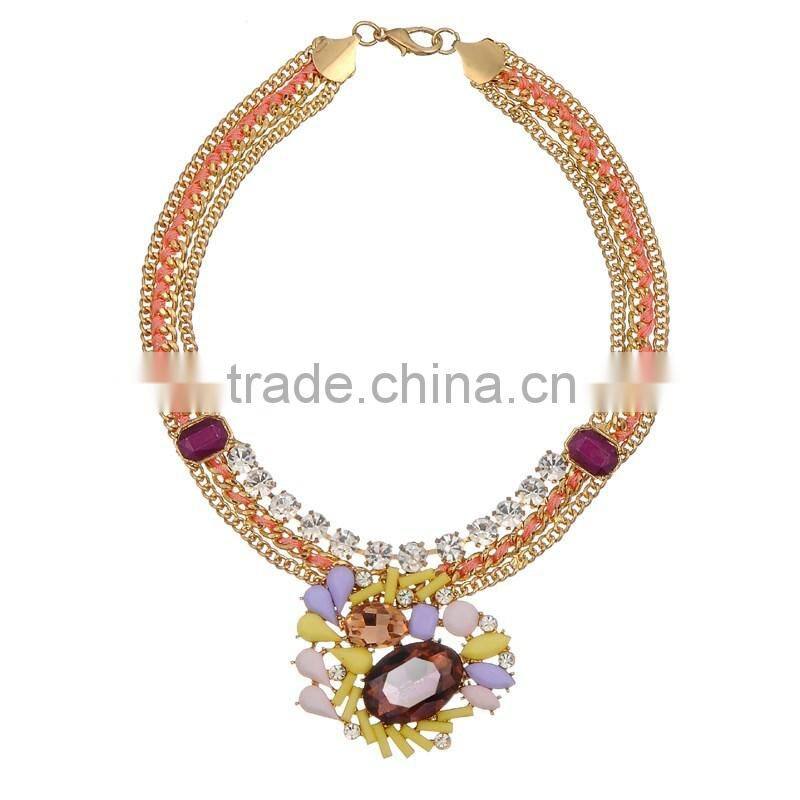 Vogue Gold Jewelry Handmade Crystal Acrylic Flower Chunky Statement Necklaces