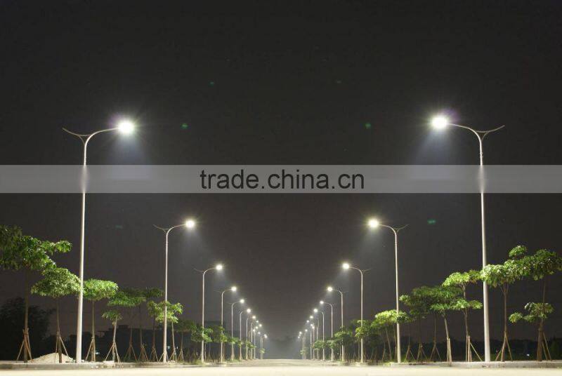 Applied in More than 50 Countries 5 years Warranty solar power street light
