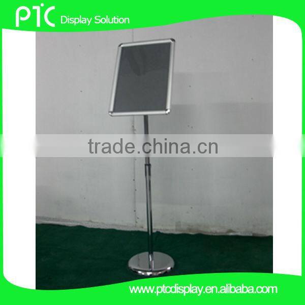 Information stand with telescopic pole to adjust height
