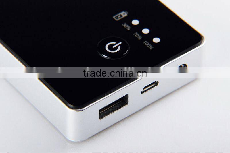 Oem promotional white rapid battery charger