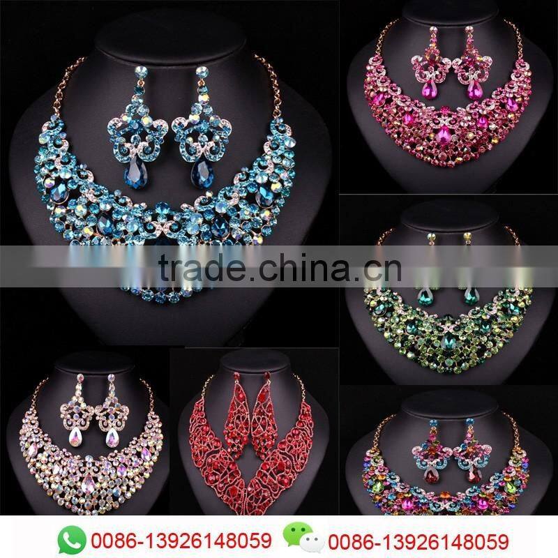 Gorgeous Bridal crystal jewelry set/Crystal Necklaces for Bride/Costume jewelry set for wedding