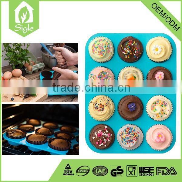China Manufacture Wholesale Baby Bake Cake 12 cups Silicone Cupcake Mold muffin cup pan baking mold