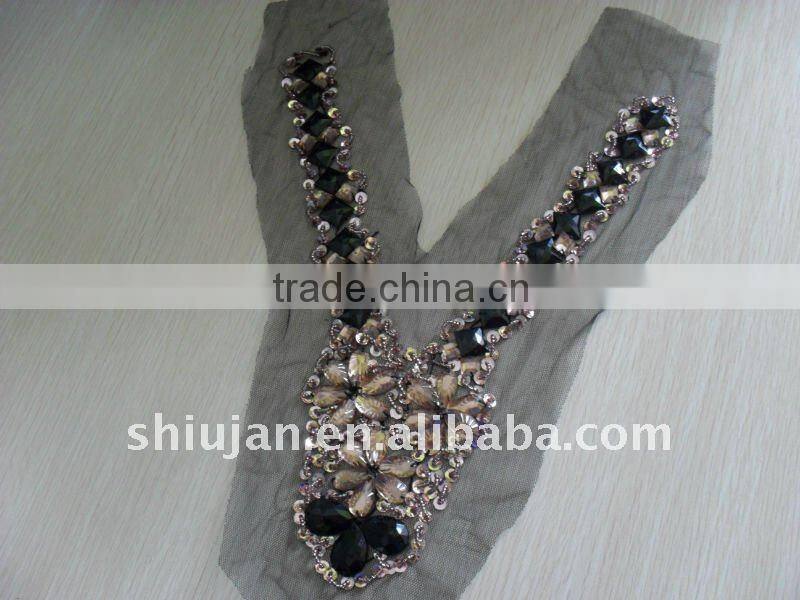 Beaded neck garment accessory