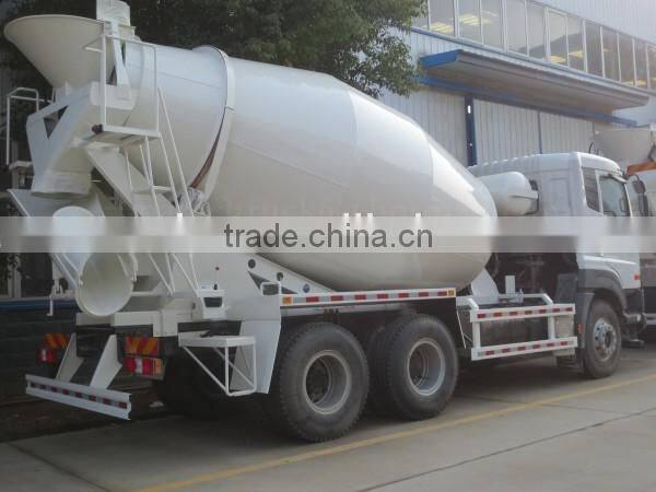 380 hp DONGFENG Nissan UD Trucks 6*4 bulk cement mixer truck 12 m3