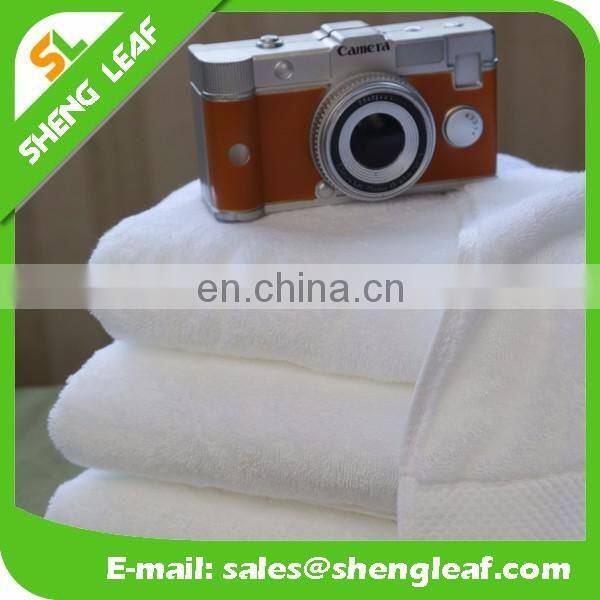 Emboss logo towel promotion hotel bath towel