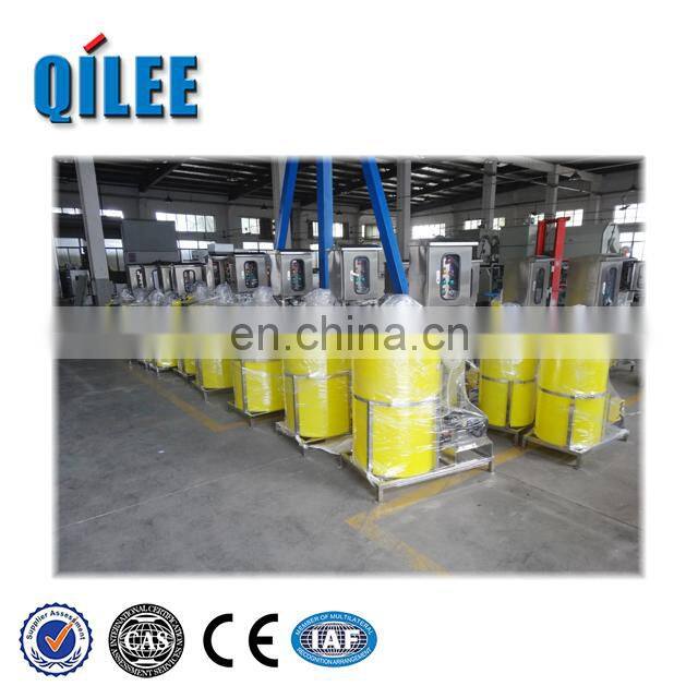 Coconut diesel oil water separator