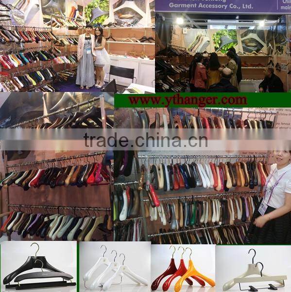 FP-865 Rubber coated plastic jacket hanger with logo