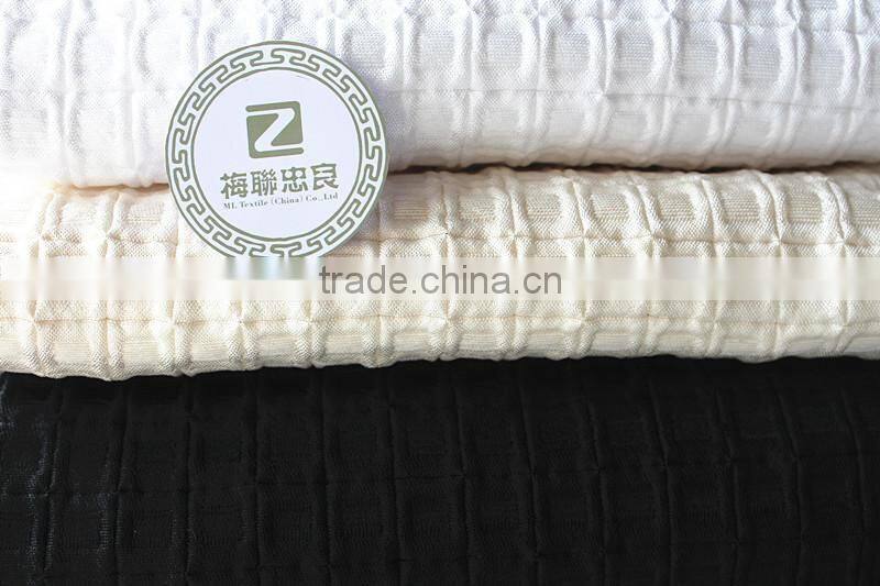 Quilted polyester fabric jacquard with perfect model for women's fashion shorts