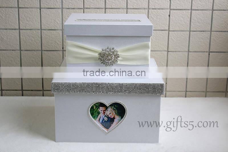 Elegant money box for wedding with photo frame