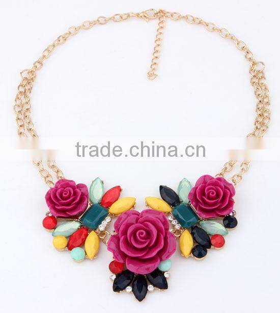 New Hot Selling Flower Choker Collar Vintage Pendant Statement Necklace Women