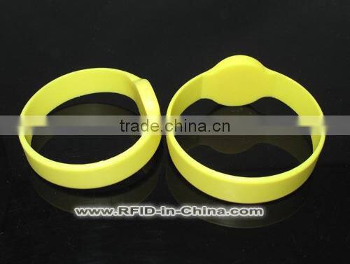13.56MHz 1K/4K RFID Event Wrist Bands,Waterproof Silicone RFID Wristbands for Club