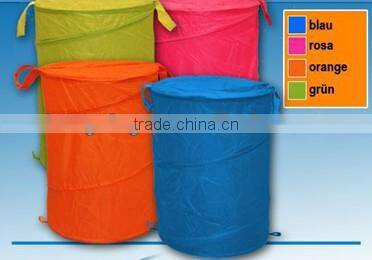 Pop up laundry bag/recycled laundry basket with lid