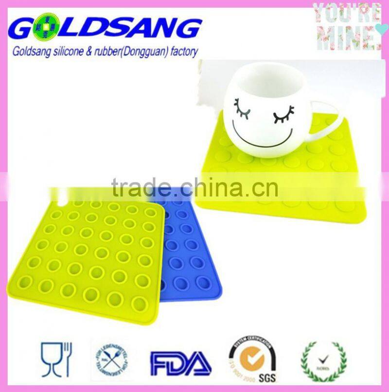 Round shape with lace of silicone cup mat