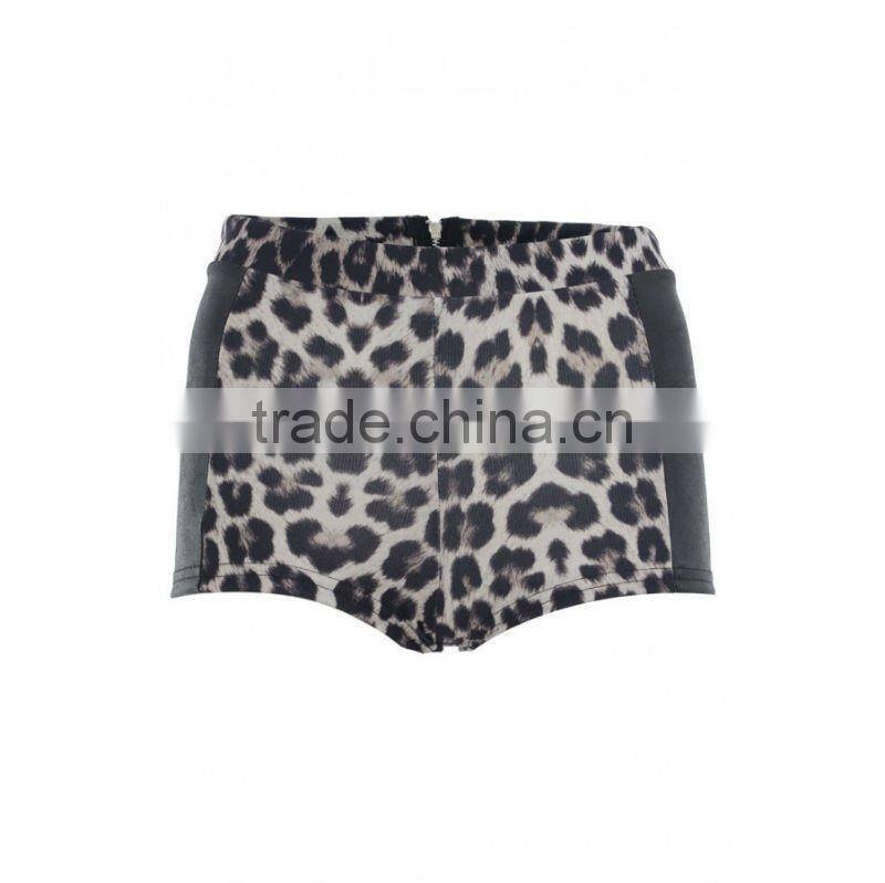 12SH003 Summer Black and Animal Print Ponte Zip Back Hot Pants