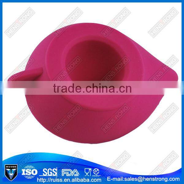 2015 Popular silicone orange ,lemon squeezer