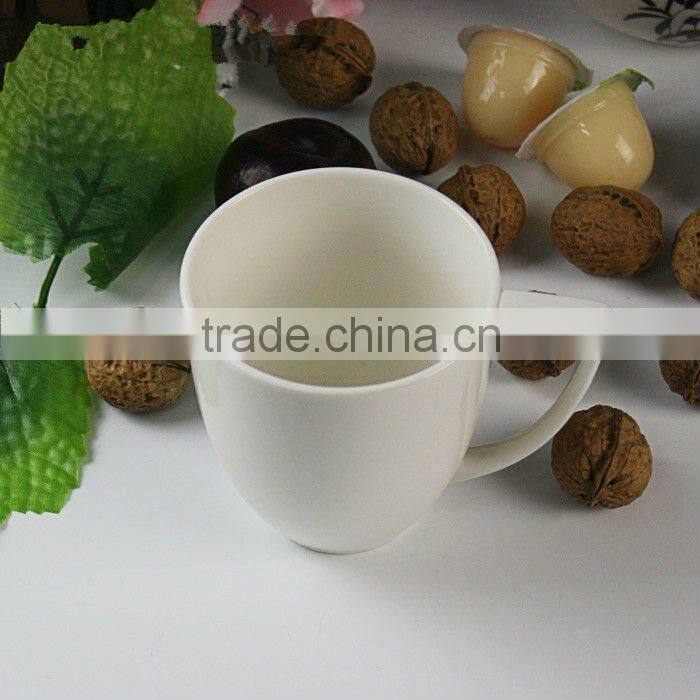 Unique Lovely Design High-grade Romantic handpainting white ceramic coffee mugs
