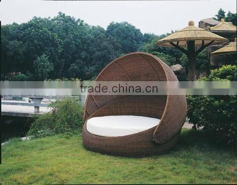 2016 Hot sale modern outdoor rattan furniture Lounge bed