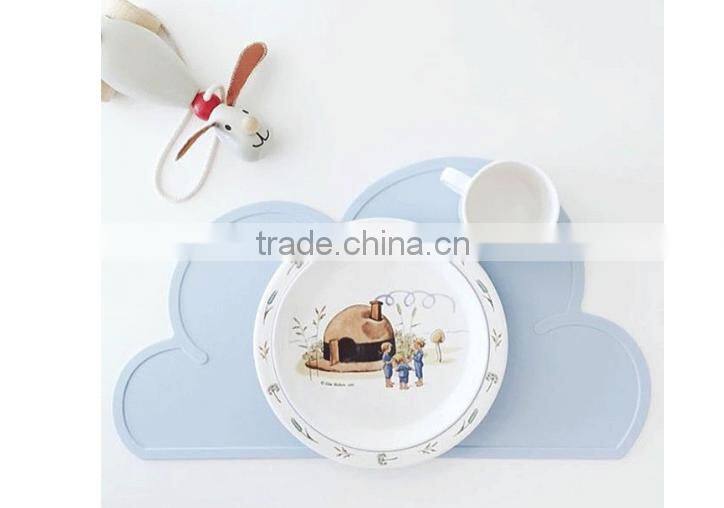 Silicone Non-slip Cloud Shape Kids Placemat Dinnerware Table Mat / kids meal mat placemat eat mat