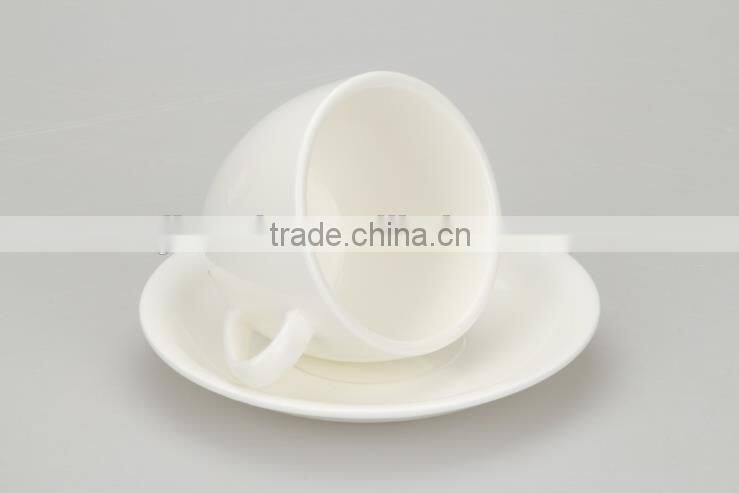 White Custom Porcelain Cappuccino Cup with Saucer