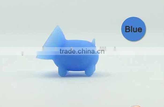 2015 new design Piggy phone stand,silicone material,manufacturer