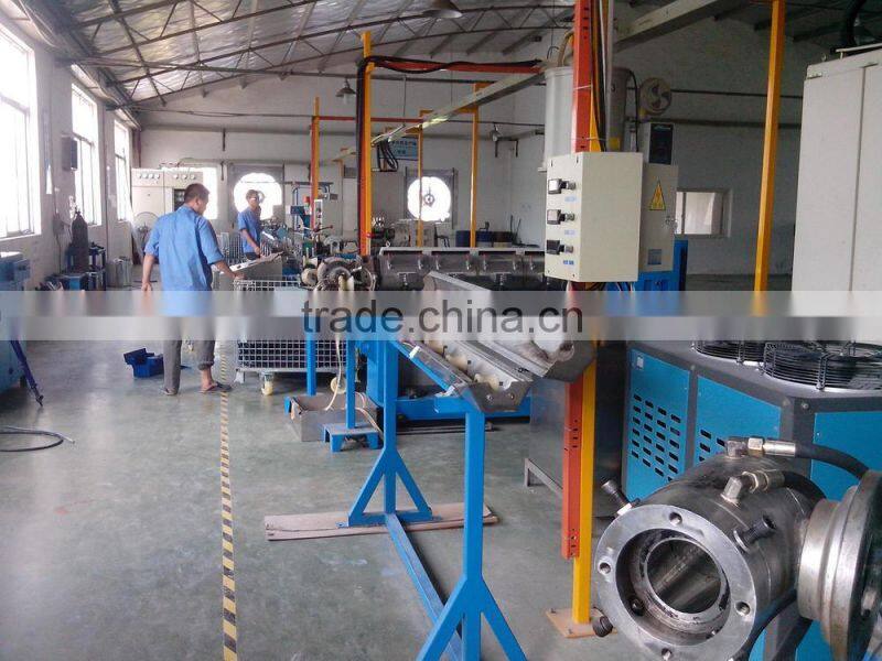 rubber injection moulding machine