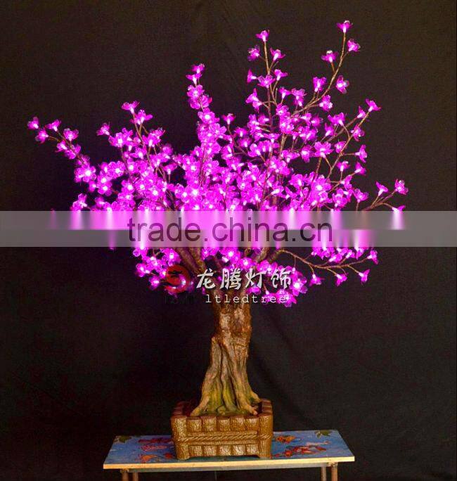 Indoor and outdoor decorative tree lighting