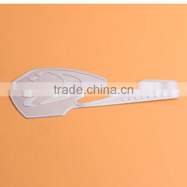 custom metal tag and label