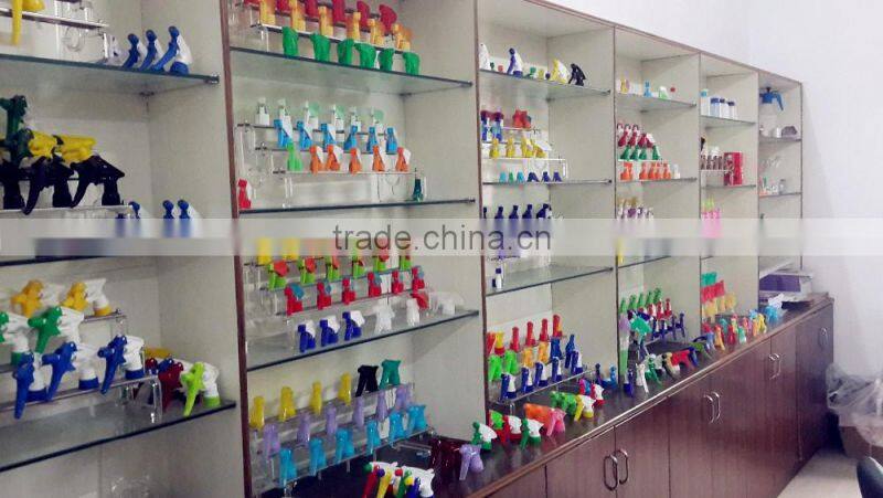 2016 China Plastic Pull Push Caps for Bottles