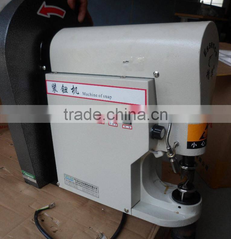 Metal head shoelace tipping machine