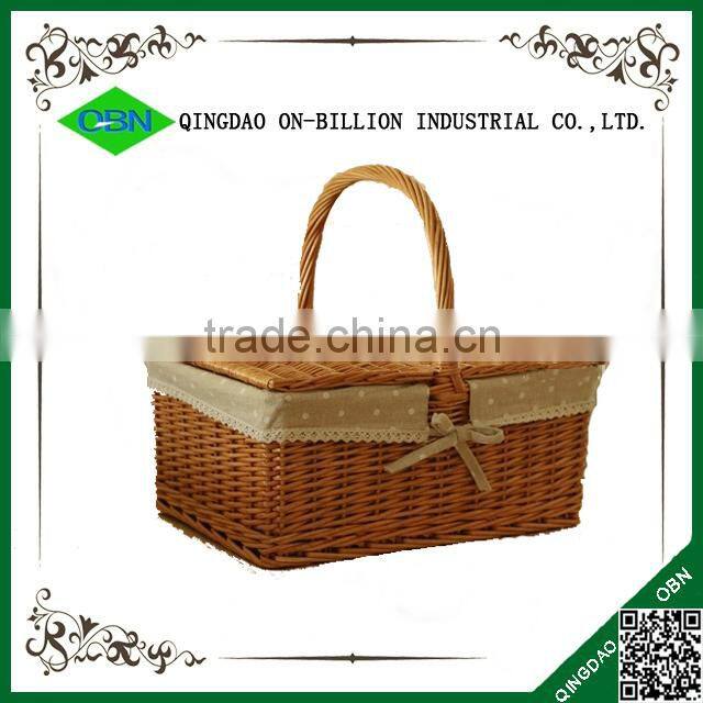 Handled rectangular natural wicker hamper box with liner