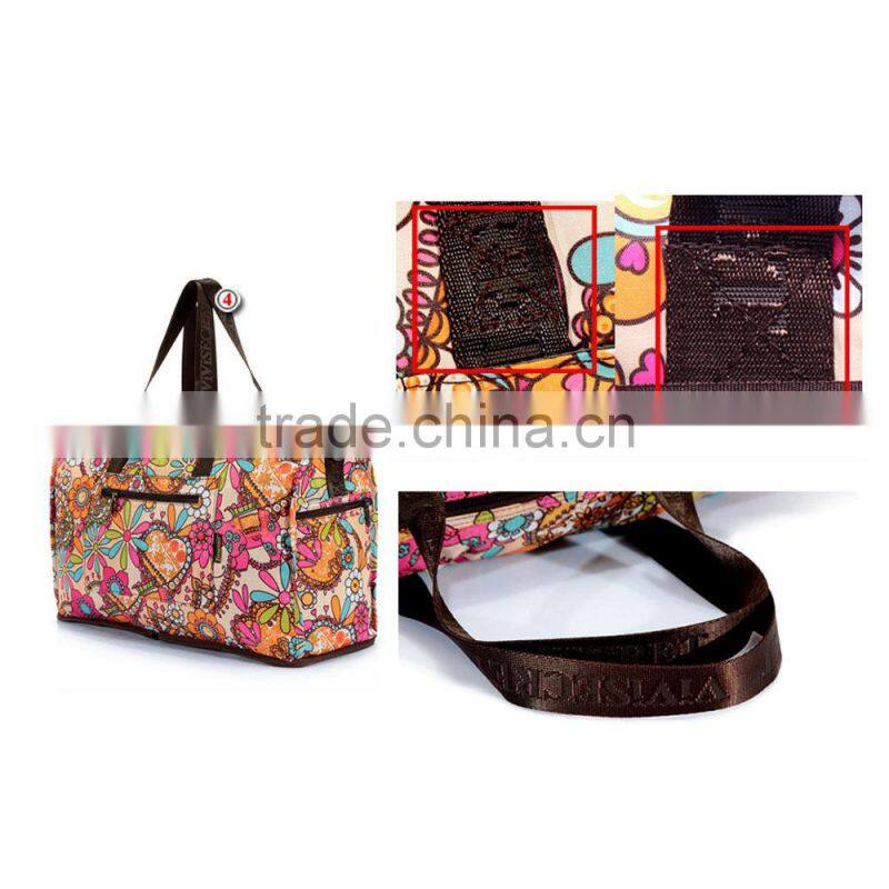 Wholesale floral folding duffle bags with inner zipper pocket and reusage recycle shopping travel bags with handles