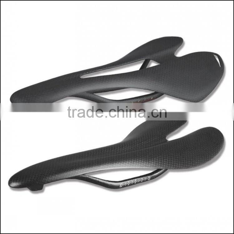 2016 high quality 3k UD full carbon fiber T700C bicycle saddle for sale