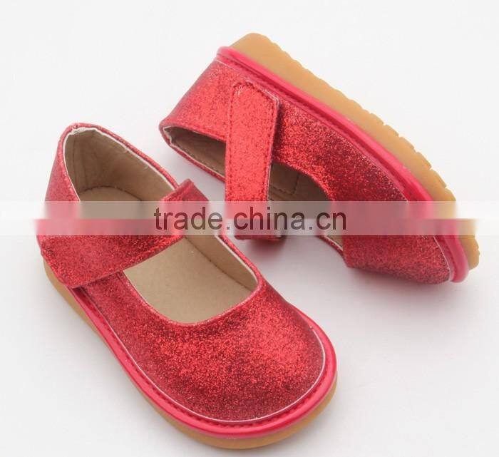 Skidproof Patent PU leather lovely toddler wholesale squeaky shoes